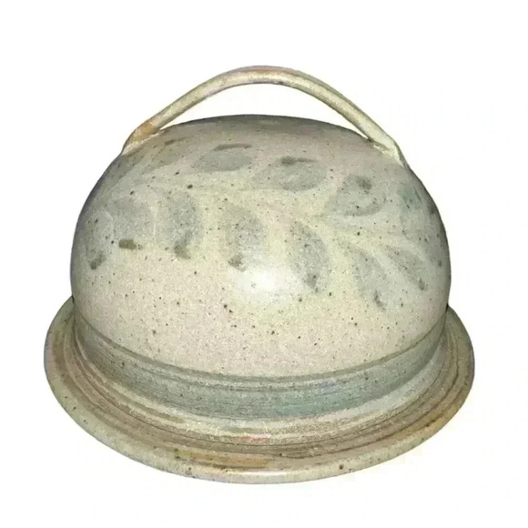 Handmade Ceramic Butter Dish with Leaf Design - Rustic Pottery - Picture 2 of 9
